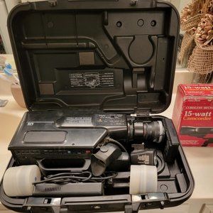 Vintage VHS Camcorder Series LXI w/case and lenses